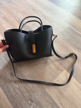 Black purse